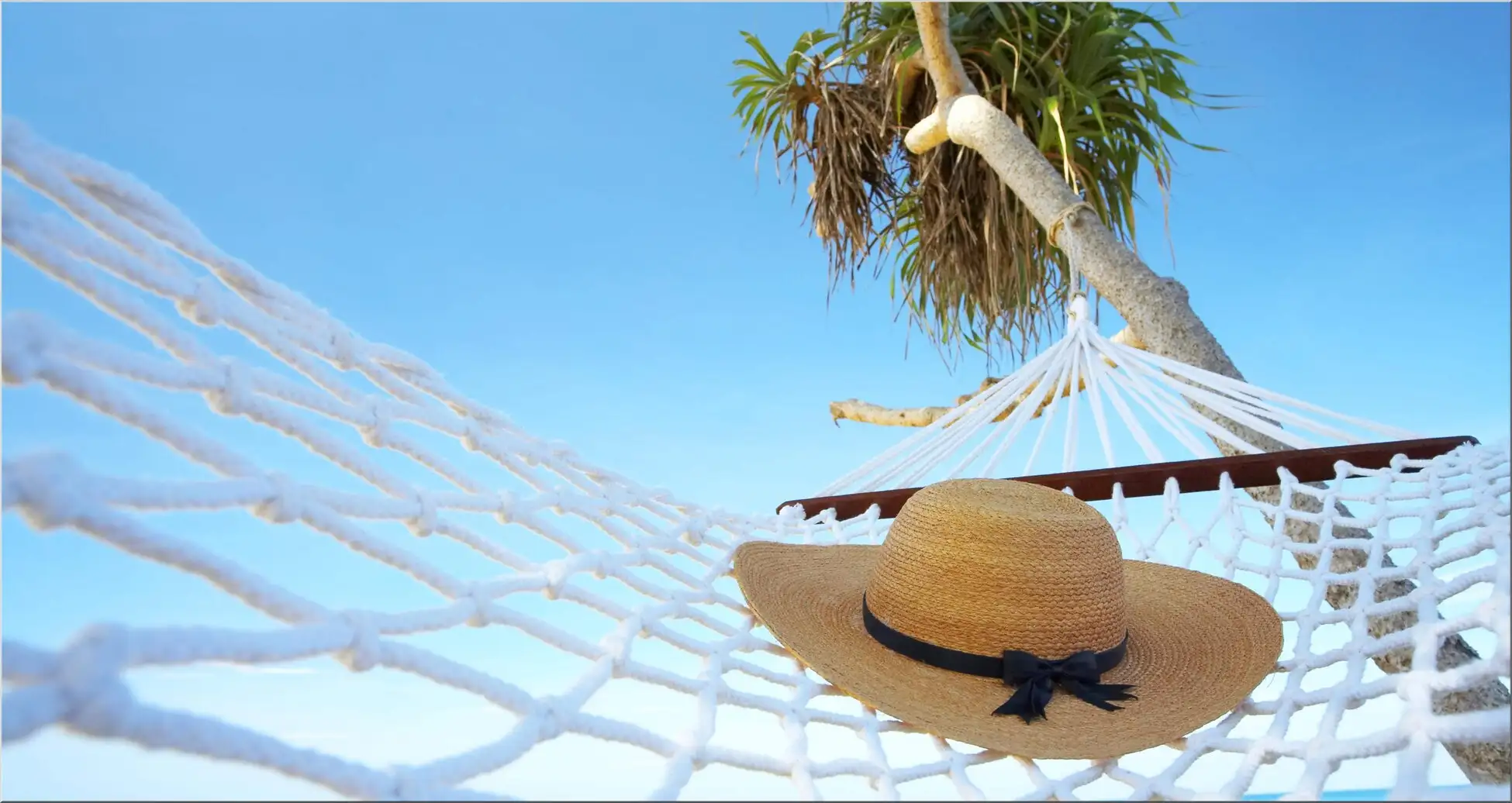 Sonnenhut Auf Hängematte In Der Karibik Urlaub Reise Sonnenhut Auf Hängematte In Der Karibik