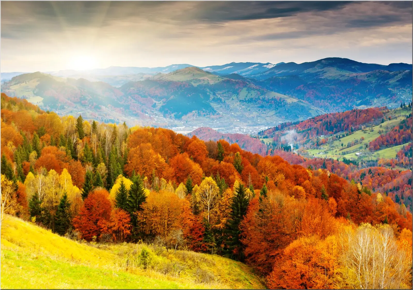 Herbstwald in den Bergen Postkarte mit Motiv Din A6